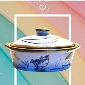 Louisville Pottery Stoneware Flying Duck Cooking dish